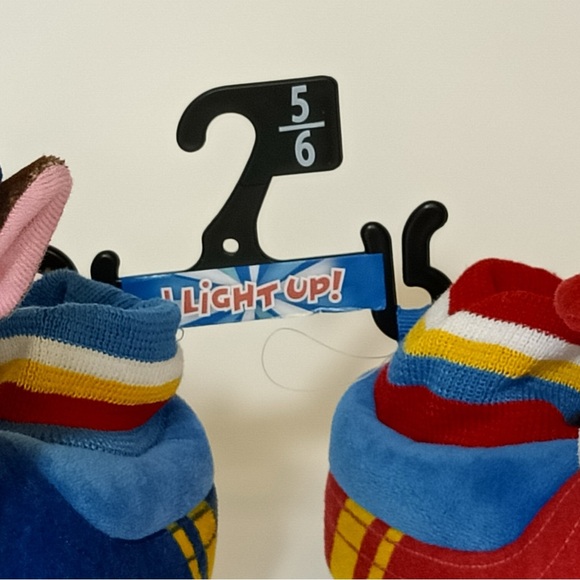 Nickelodeon Paw Patrol Light-Up Slippers - size 5/6 toddler - Picture 4 of 8